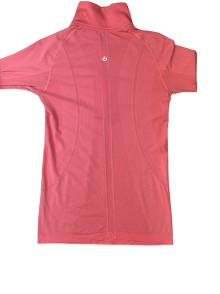 Women's 8 - Pink Lululemon Run: Swiftly Tech 1/2 Zip