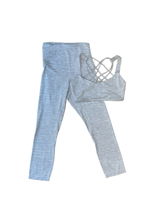 Women's 4 - Heathered Gray Lululemon Align Legging Crops and Bra Set