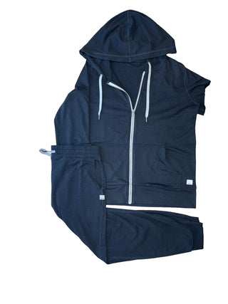 Women's S - Black Vuori Halo Performance Hoodie and Jogger Set