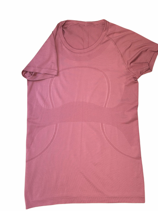 Women's 12 - Pink Lululemon Swiftly Tech Short Sleeve Crew