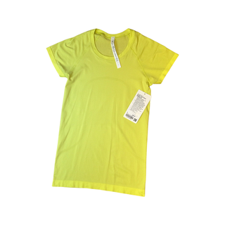 Women's 6 - NWT Electric Lemon Lululemon Swiftly Tech Short Sleeve Crew