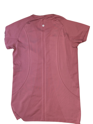 Women's 12 - Pink Lululemon Swiftly Tech Short Sleeve Crew