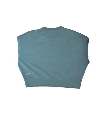 Women's 6 - Aqua Lululemon Perfectly Oversized Cropped Crew *Softstreme