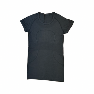 Women's 6 - Black Lululemon Swiftly Tech Short Sleeve Crew