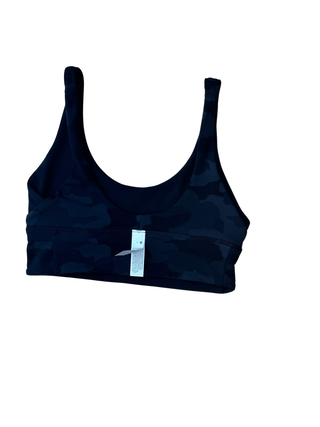 Women's 6 - Black/Black Camo Lululemon Reversible Align Bra