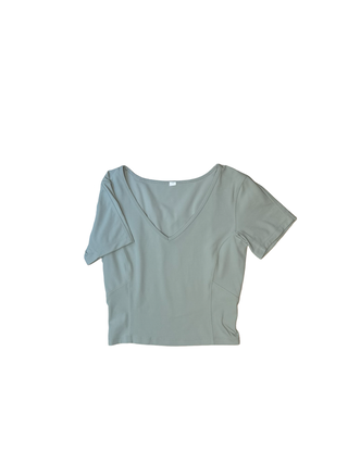 Women's 6 - Green Lululemon Cropped Align Tee