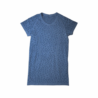 Women's 6 - Gray Lululemon Swiftly Tech Short Sleeve Crew