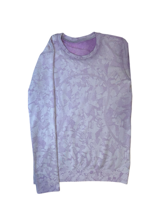 Women's 6 - Floral Purple Lululemon Swiftly Tech Long Sleeve *Relaxed