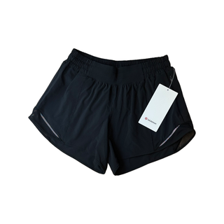 Women's 6 - NWT Black Lululemon Hotty Hot 2 Low Rise Shorts