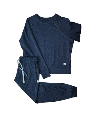 Women's S - Dark Gray Vuori Dreamknit Performance Halo Crew and Jogger Set
